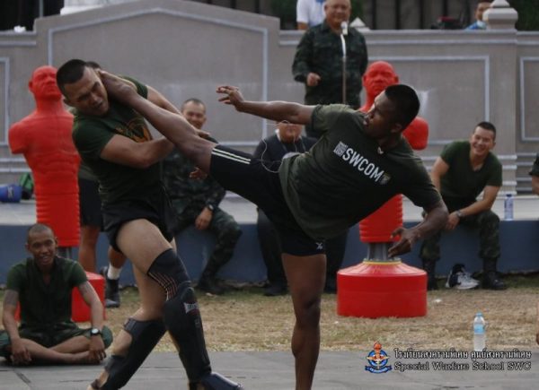 Buakaw Teaches Thai Special Forces
