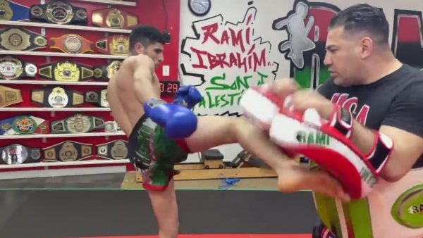 #MuaythaiConnects Mastering the Art of 8 Limbs with Pad Work from USA