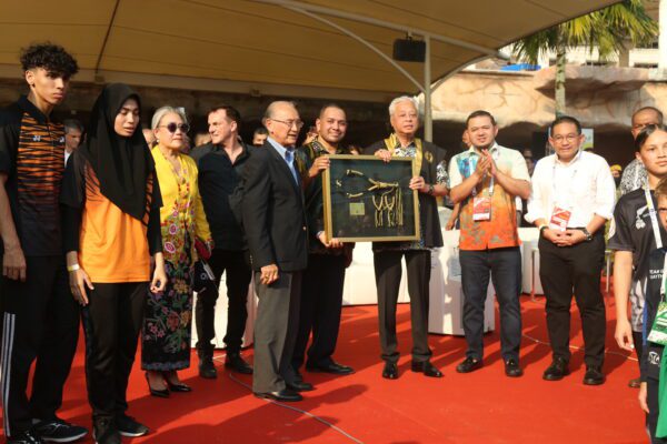 IFMA Presents Golden Mongkon to Malaysia’s Premiere